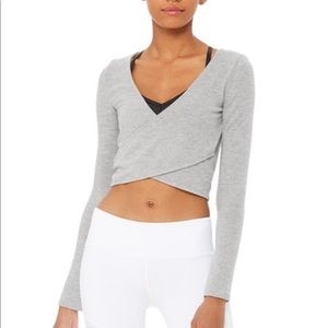 Alo Yoga Amelia Luxe Crop Long Sleeve Gray sz M